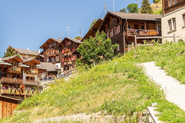 Au soleil dans le Val d’Hérens