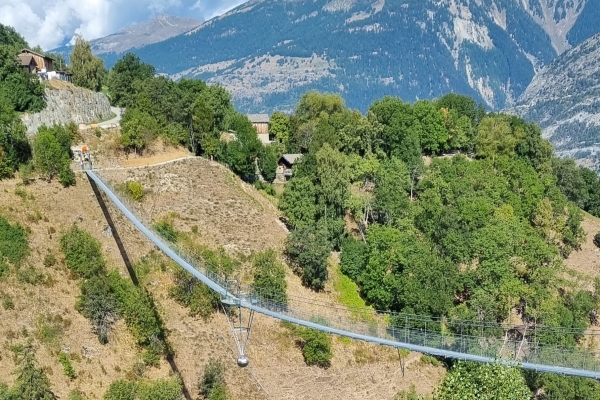 Pont suspendu entre Unterbäch et Eischoll