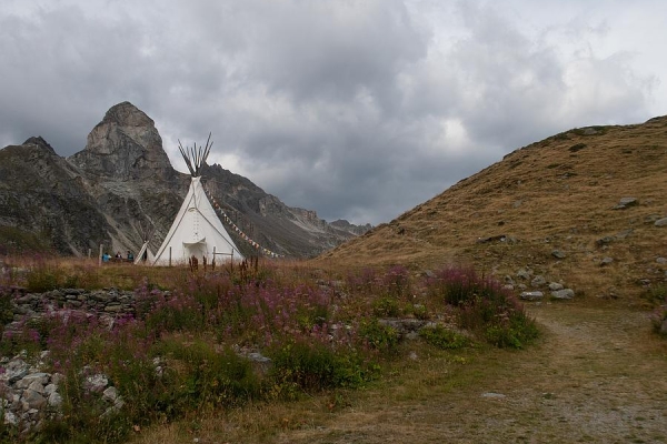 Via Bella Tola