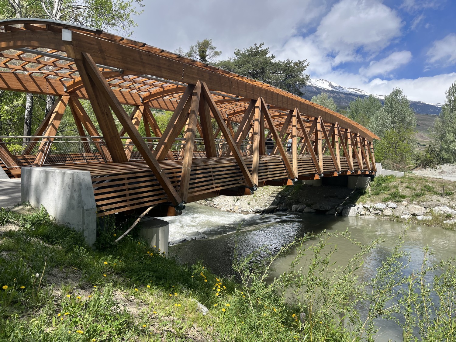 Passerelle sur la Borgne © valrando